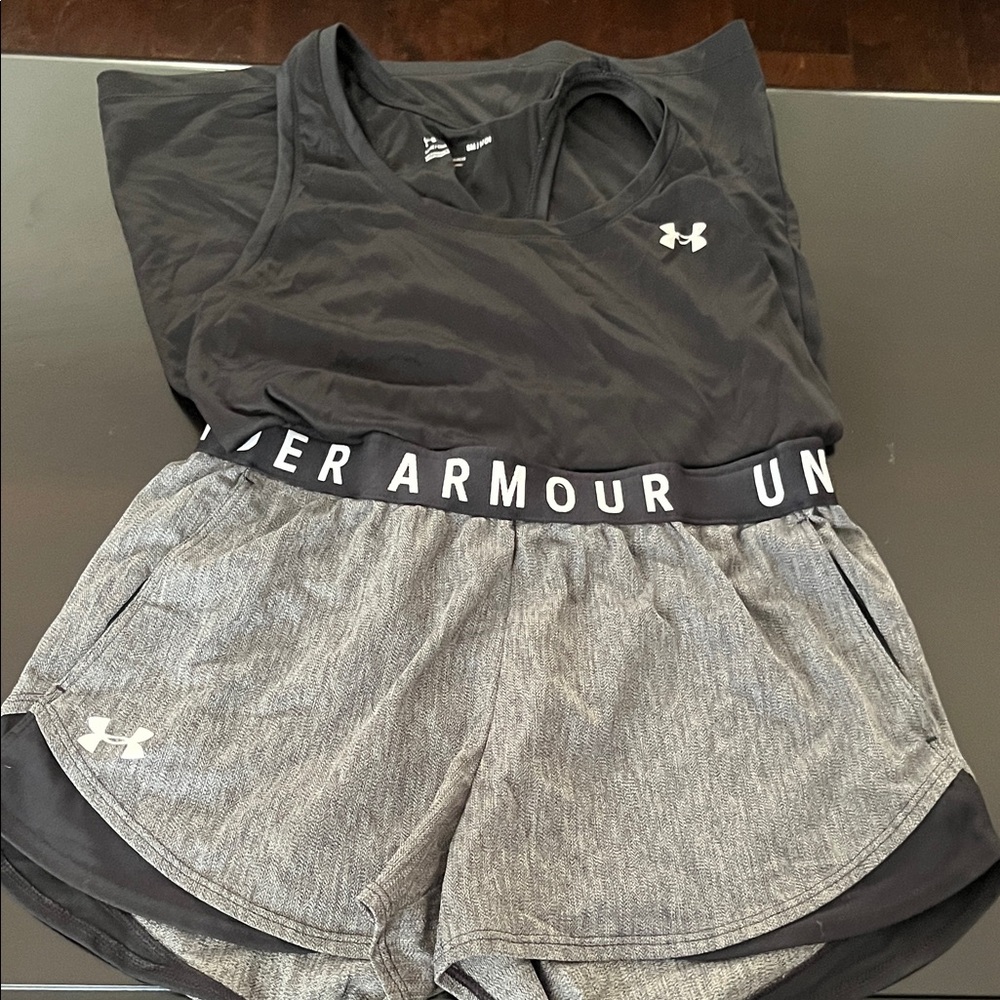 Under Armour Black Tank and Gray Shorts Set - Picture 2 of 9